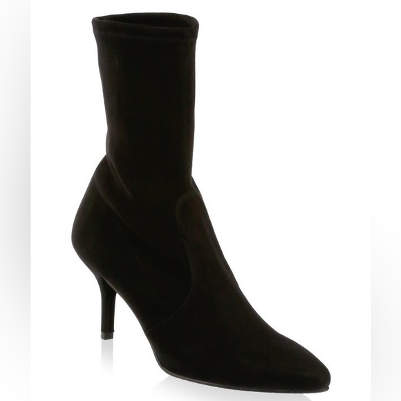 Like New Women's Size Stuart Weitzman Brandie Mid Calf Suede
